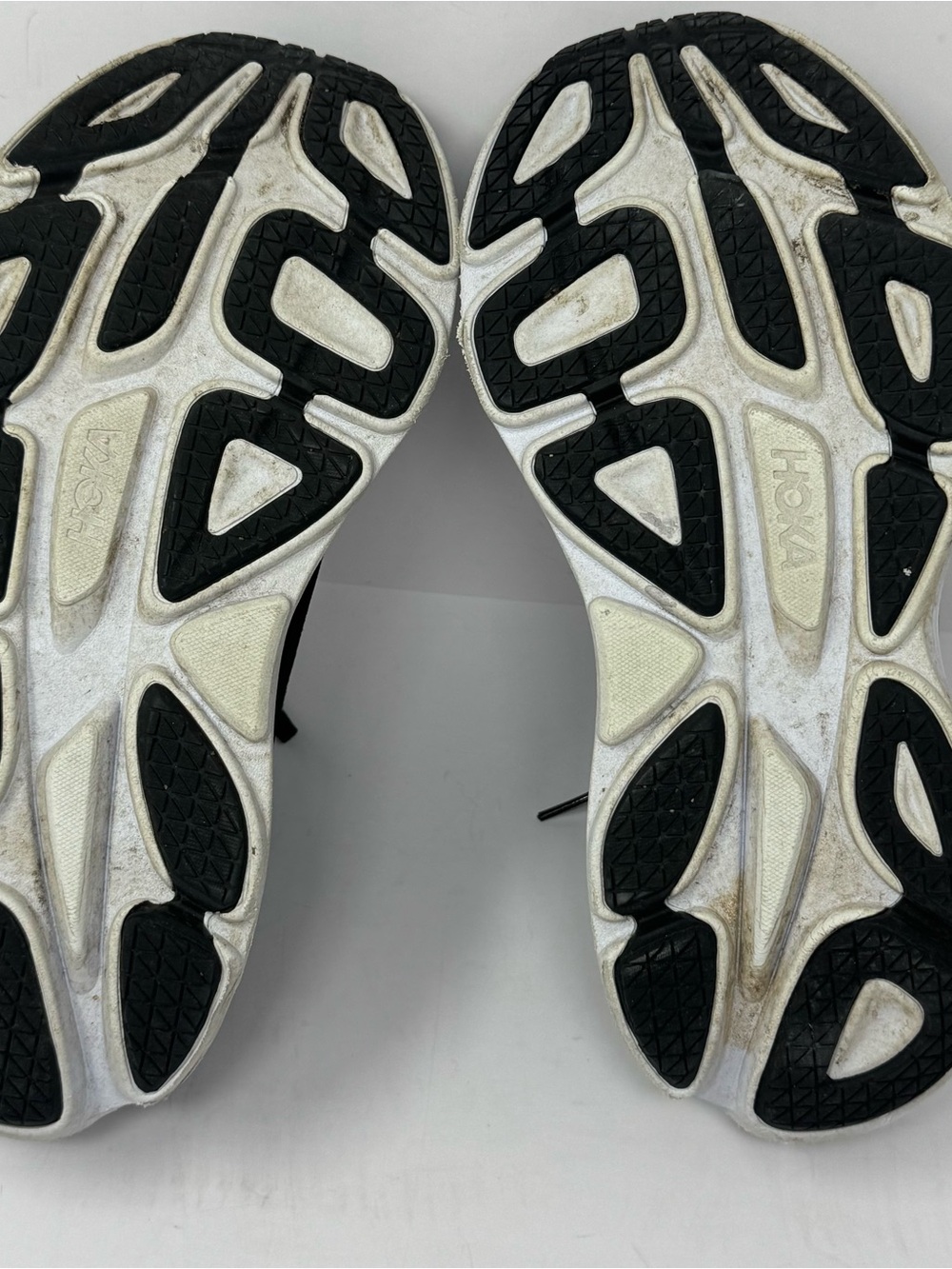 HOKA Bondi 8 Women’s Running Sneakers Black White Size 9.5 No Insoles - Picture 6 of 6